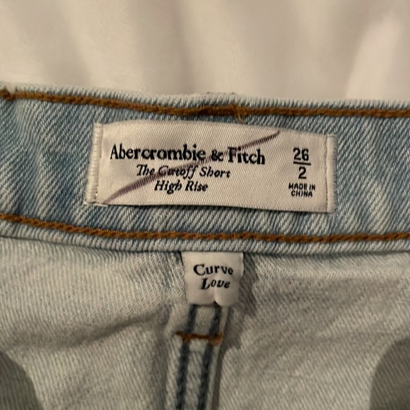 NWT Abercrombie and Fitch Jean curve love shorts, high rise! - Picture 5 of 5